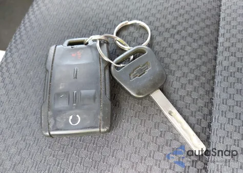 2015 Chevrolet Silverado 1500 1Lt from USA, damaged, VIN 3GCUKREC1FG107288